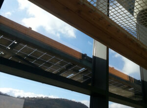 Brise soleil photovoltaïque