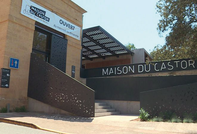 maison du castor Collias